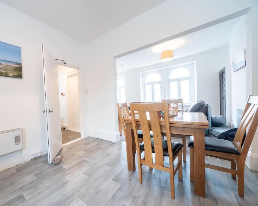 Mumbles View - Free Parking Apartamento Oystermouth Exterior foto